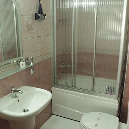 Отель Grand Lion 3*